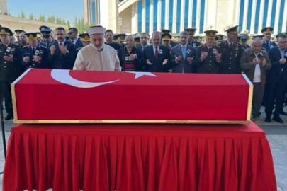 Ankara'daki askeri araç kazasında şehit olan Albay Sayit Gökgöz son yolculuğuna uğurlandı