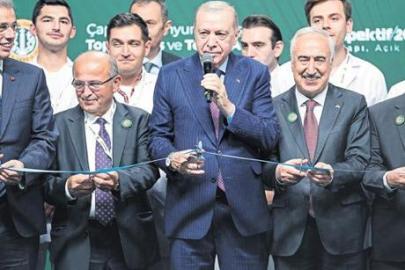 Cumhurbaşkanı Erdoğan, İstanbul’daki törende açıkladı: 38 bin sağlık personeli müjdesi