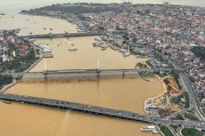 İstanbul çamurdan temizleniyor