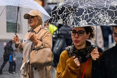 Son Dakika Hava Durumu: Meteoroloji uyardı! İstanbul'da hava nasıl? Sağanak yağış...
